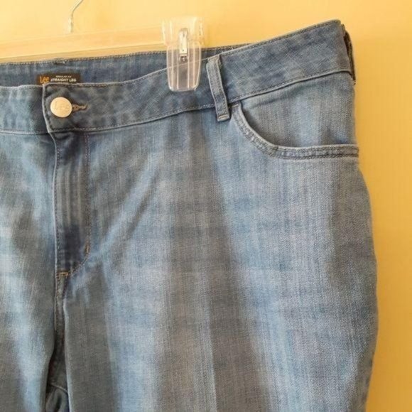 Lee Sz 26 4X Plus Size Relaxed Straight Leg Mid Rise Medium Wash Jeans - Picture 4 of 7